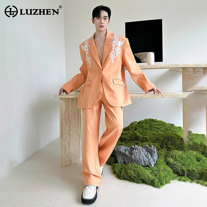 Embroidery Fashion - LUZHEN ชุดสูทสองชิ้นสไตล์หรูหราสง่างามสำหรับฤดูใบไม้ผลิ 2026 แฟชั่นผู้ชายสุดหล่อพร้อมงานปักลายผสมผสาน รุ่น JY8403