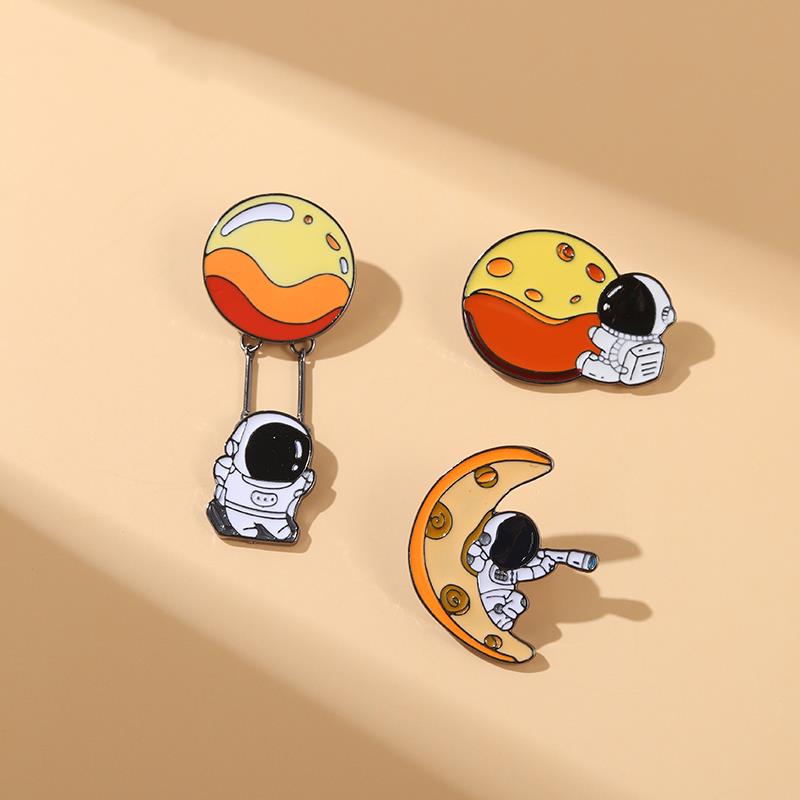 นักบินอวกาศEnamel Pin Custom P - Embroidery Bali บทวิจารณ์และราคา