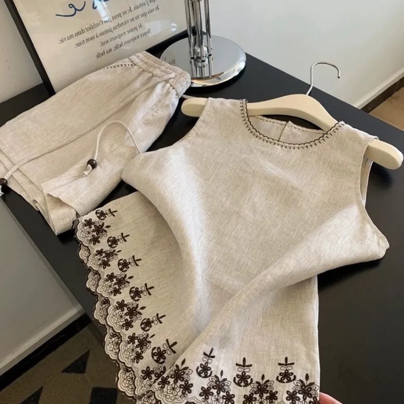 ชุดเซ็ตสองชิ้นสำหรับผู้หญิง เส - Embroidery Uniforms บทวิจารณ์และราคา