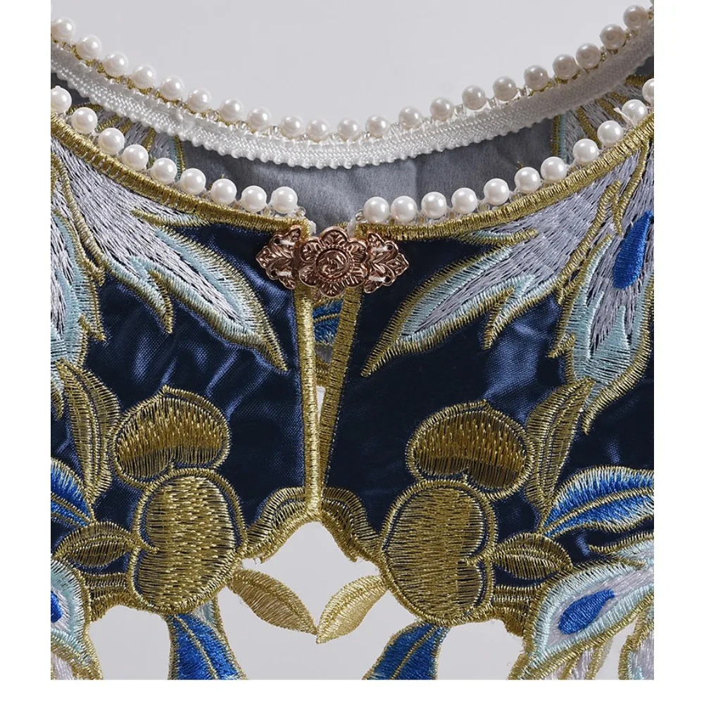ชุดกี่เพ้าสไตล์วินเทจ เสื้อผ้า - Embroidery Horse บทวิจารณ์และราคา