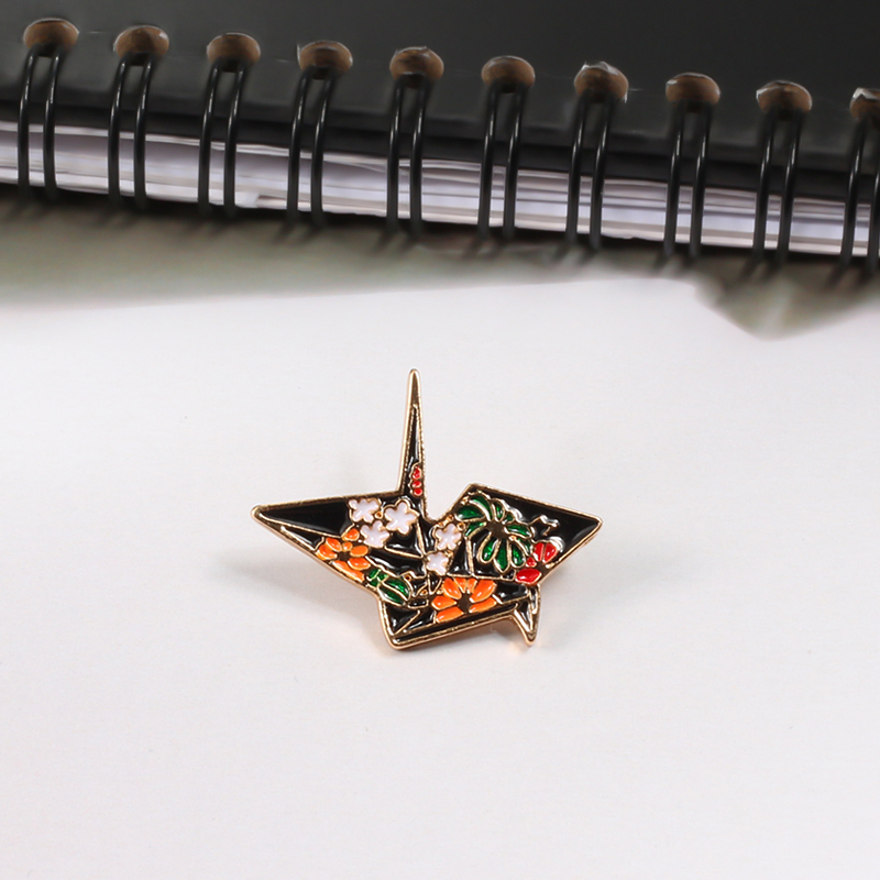 สนุกเกมEnamel Pinsน่ารักบอลลูน - Embroidery Bali บทวิจารณ์และราคา