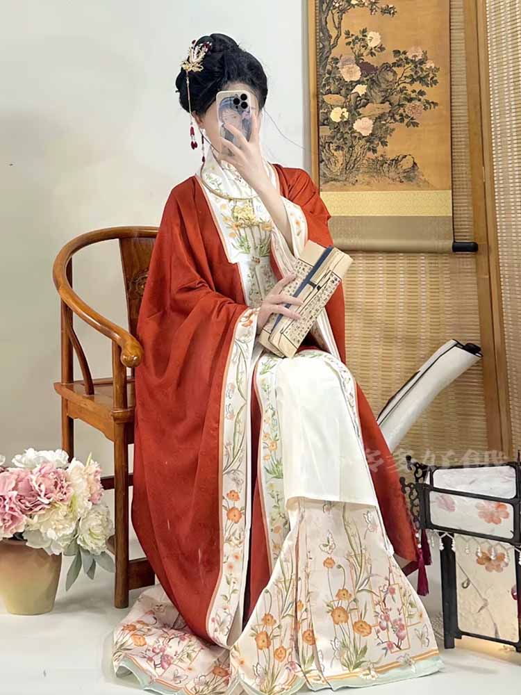 ชุดฮั่นฝูสมัยราชวงศ์หมิงสำหรับ - Embroidery Horse บทวิจารณ์และราคา